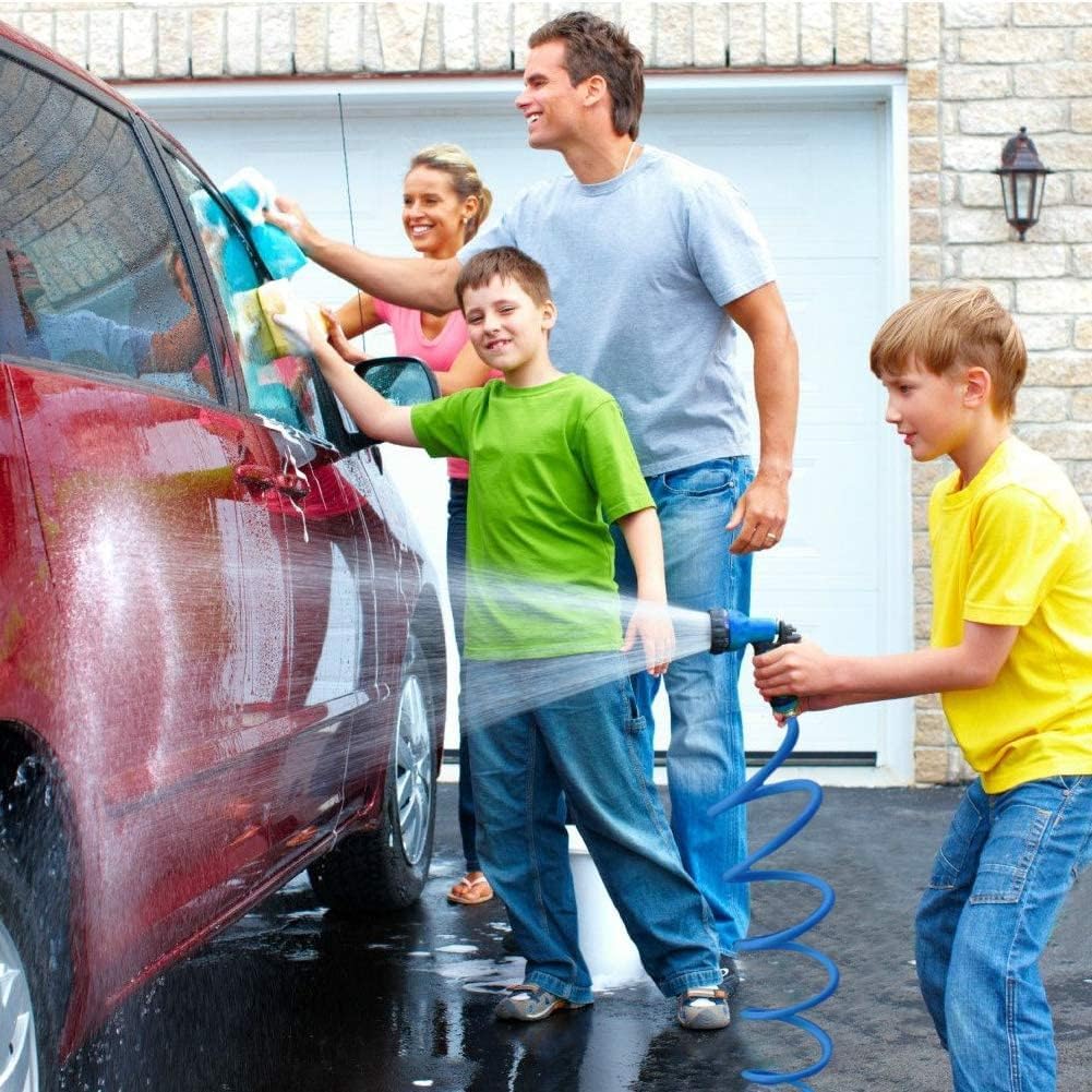 PiscatorZone hose rinsing a car showing strong jet pattern for cleaning