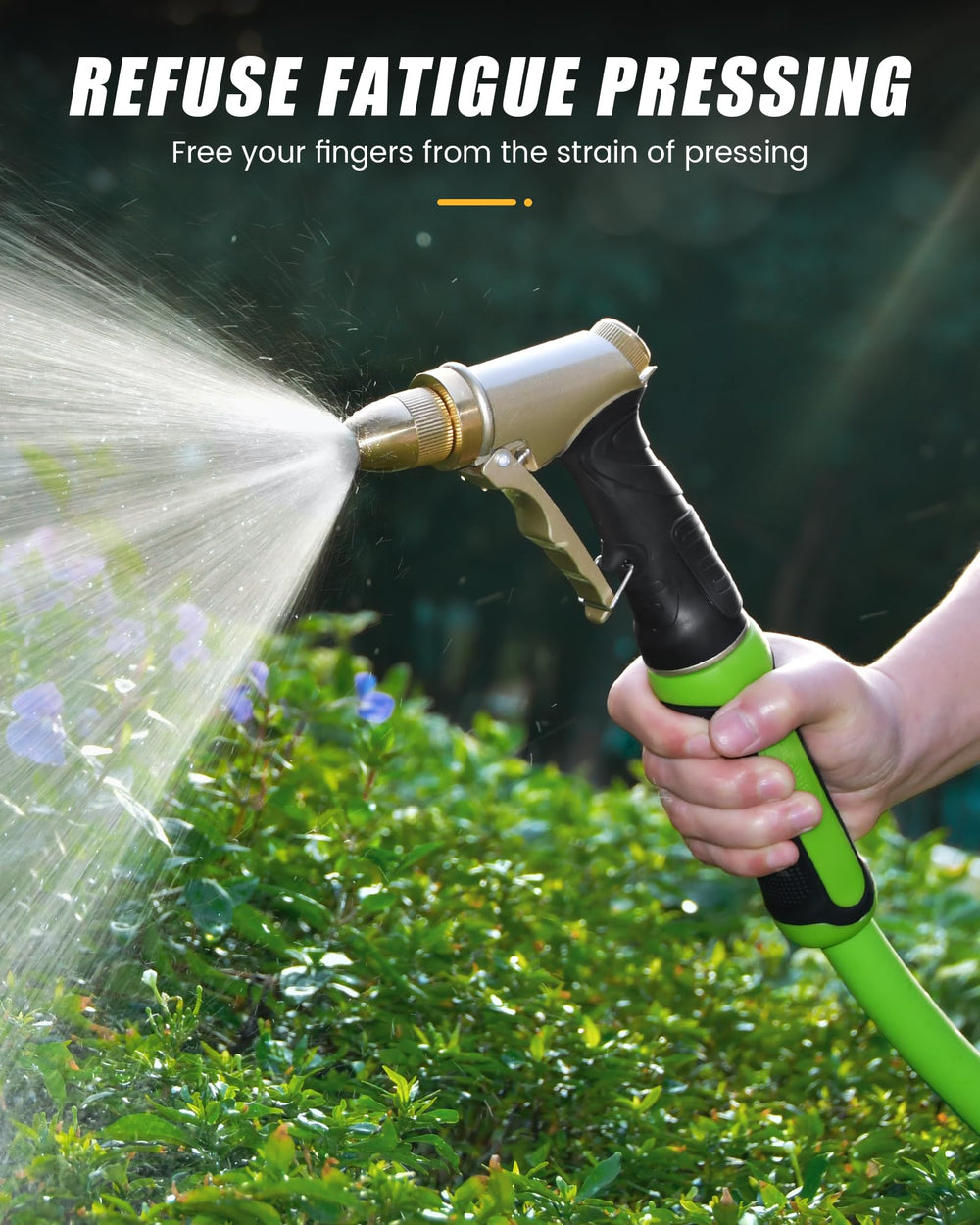 RAINPOINT nozzle rinsing a car with high-pressure jet for efficient cleaning