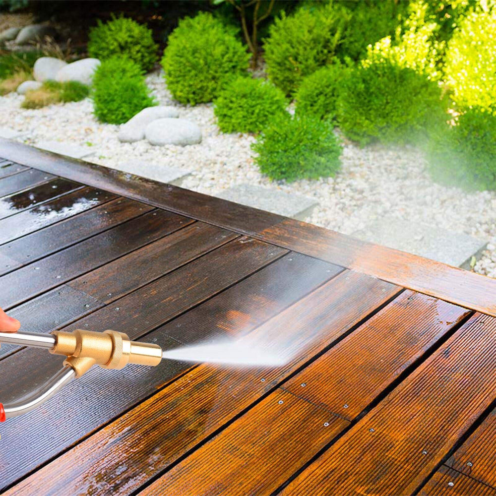 Rdutuok in use blasting rust off metal demonstrating effective surface cleaning