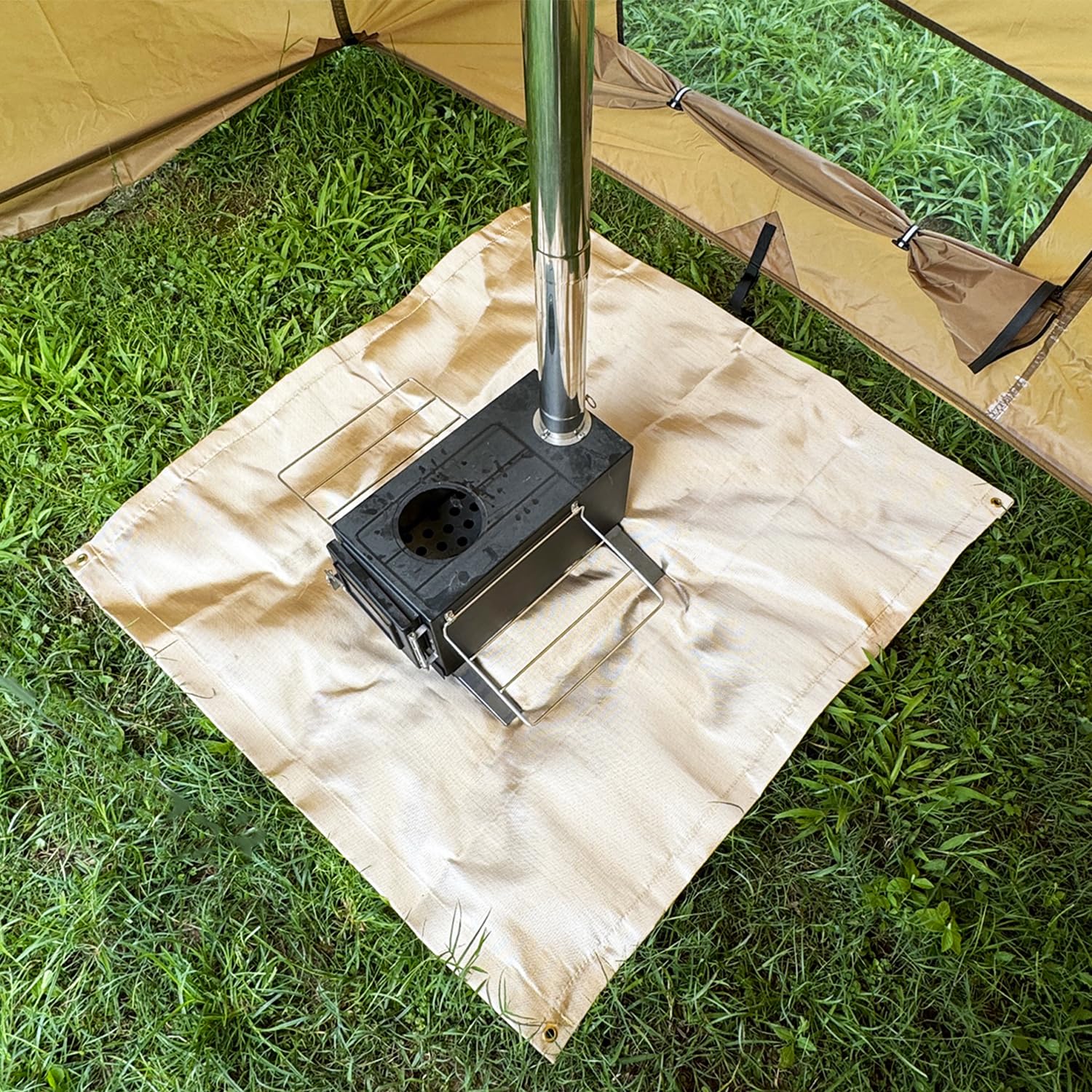 SoloWilder mat beside measuring tape showing accurate 40-inch size