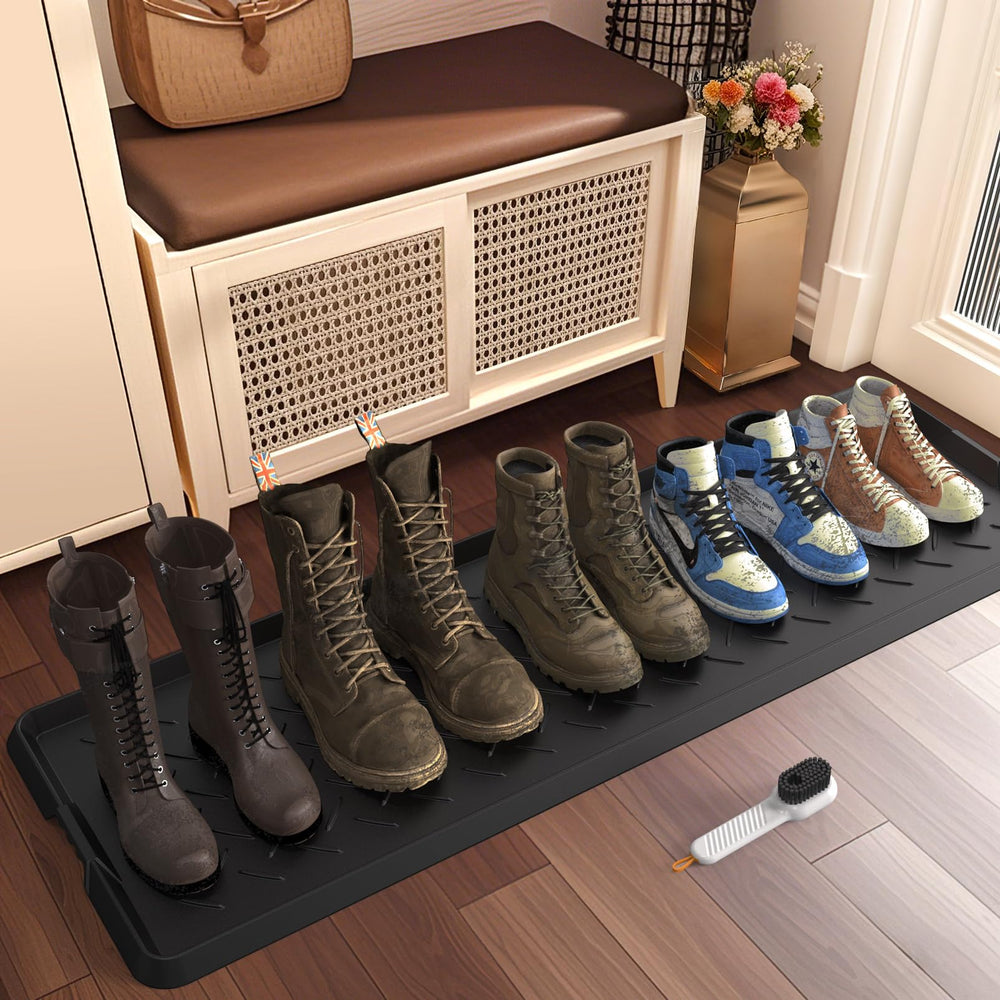 UltraLegend front view of boot mat showing full coverage benefit
