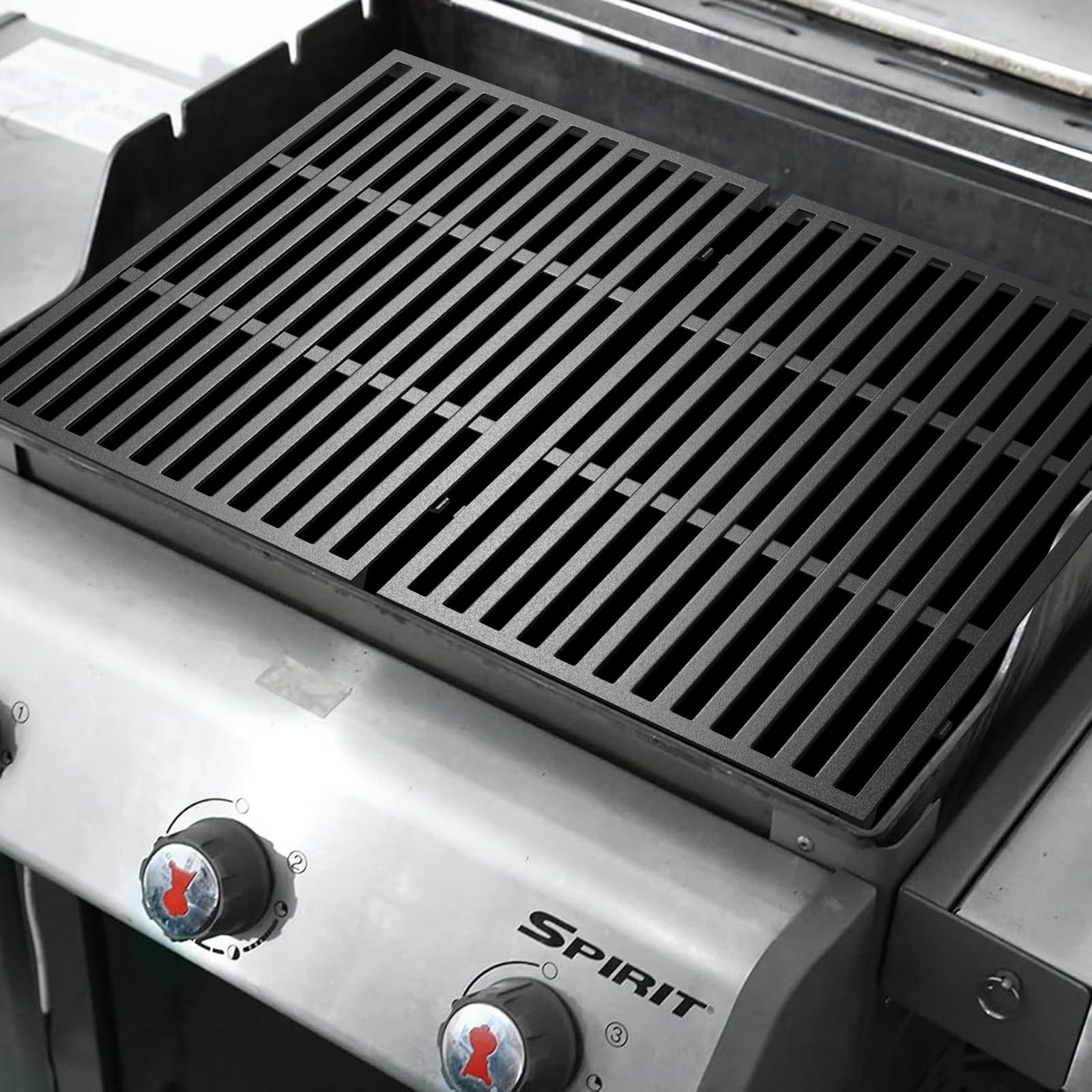 Uniflasy grates in use with burger and steak, ideal for high-heat grilling