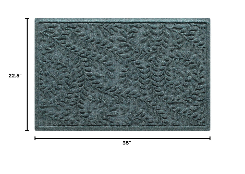 WaterHog Boxwood close-up of ridged grooves capturing water and debris effectively