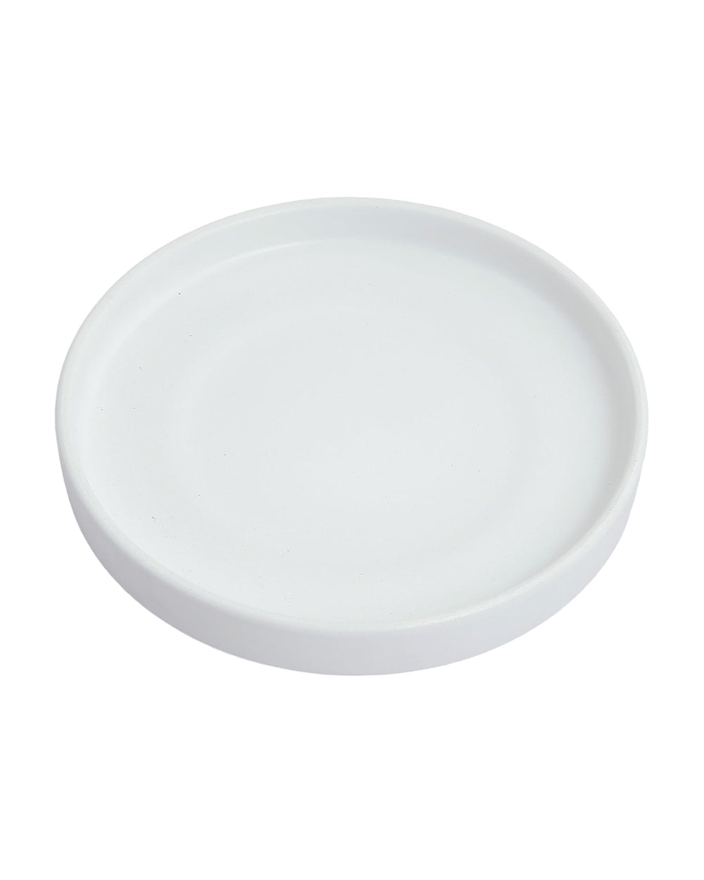 Woiida front view of matte white saucer showing stable base and clean finish