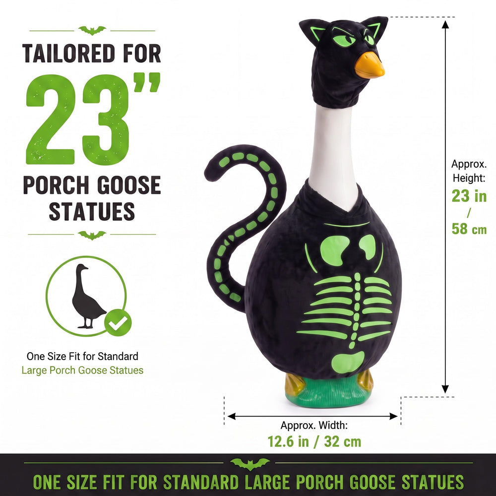 Yeyeplum close-up of glow-in-the-dark cat details highlighting nighttime visibility