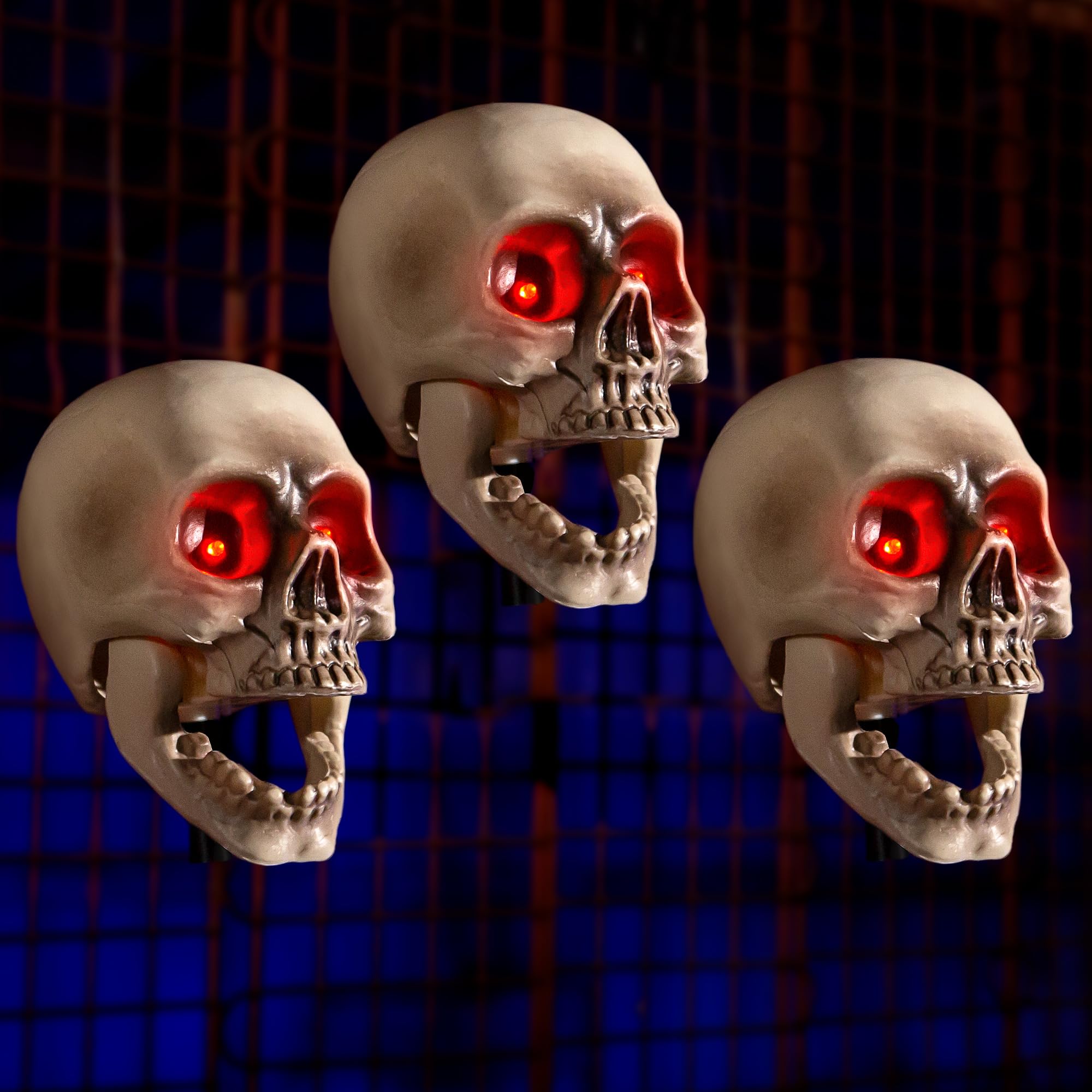 YFFSMYA skull front view showing face and LEDs, dramatic porch display benefit