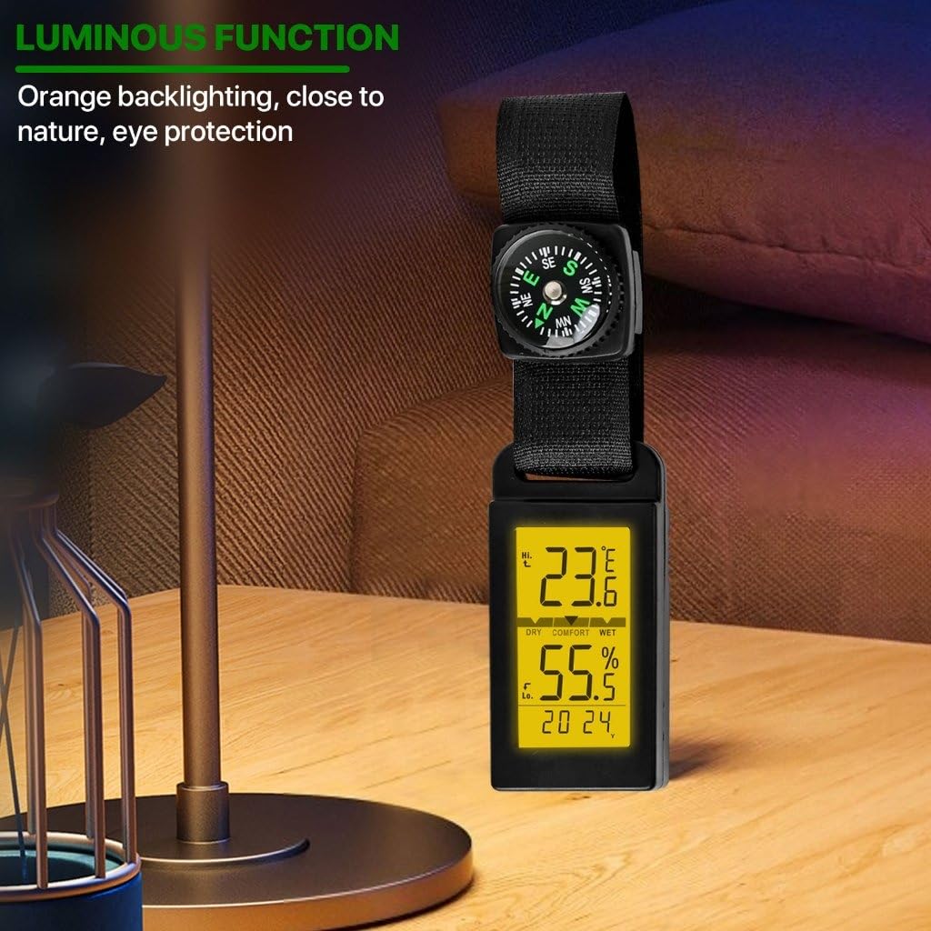 YIJINGSETC compass detail providing orientation benefit during outdoor use