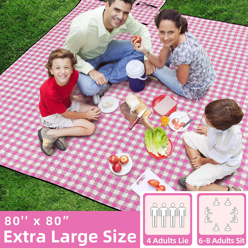 ZAZE fully unfolded blanket on grass offering roomy seating for families